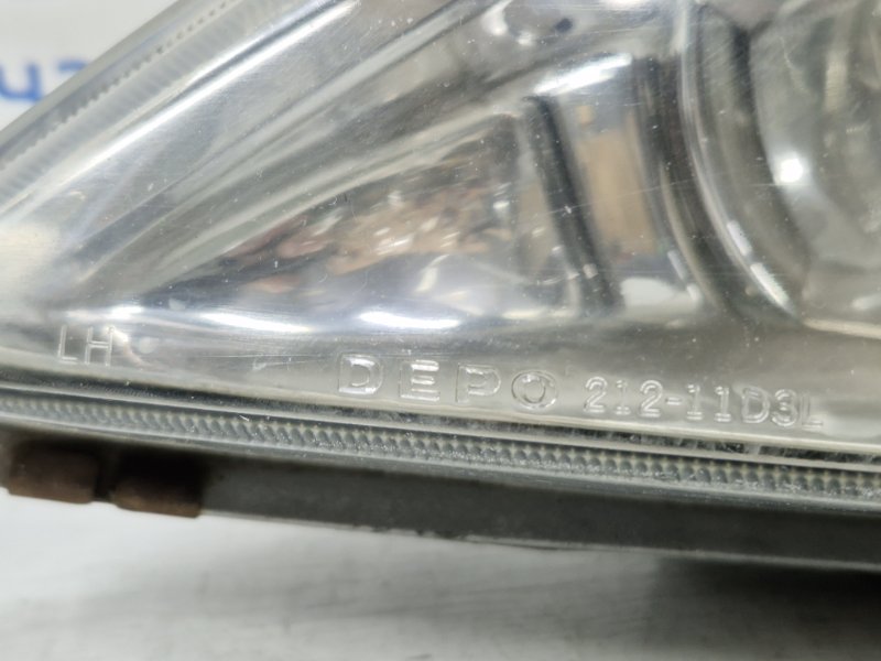 Фара левая галоген Camry 2001-2006 XV30 2.4 Бензин 2AZFE Фара левая галоген Camry 2001-2006 XV30 2.4 Бензин 2AZFE