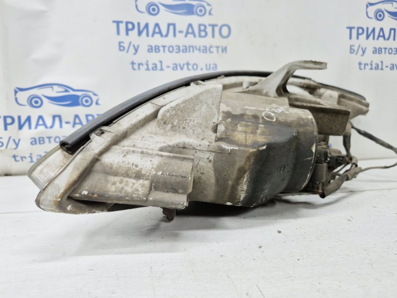 Фара правая галоген Camry 2001-2006 XV30 2.4 Бензин 2AZFE
