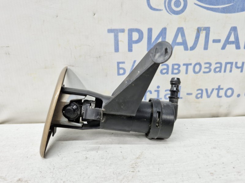 Омыватель фары левый Tiida 2004-2014 C11 1.6 Бензин HR16 Омыватель фары левый Tiida 2004-2014 C11 1.6 Бензин HR16