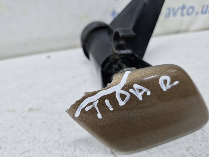 Омыватель фары правый Tiida 2004-2014 C11 1.6 Бензин HR16 Омыватель фары правый Tiida 2004-2014 C11 1.6 Бензин HR16