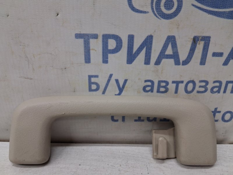 Запчасть ручка потолка Mitsubishi Outlander 2012-2021 GF 2.0 бензин 4B11 7610A105 Б/У Ручка потолка Mitsubishi Outlander 2012-2021 GF 2.0 бензин 4B11 7610A105 Б/У