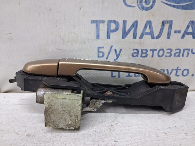 Ручка двери внешняя задняя левая Tiida 2004-2014 C11 1.6 Бензин HR16