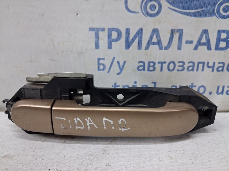 Ручка двери внешняя передняя правая Nissan Tiida 2004-2014 C11 1.6 Бензин HR16 82640EL04A Б/У