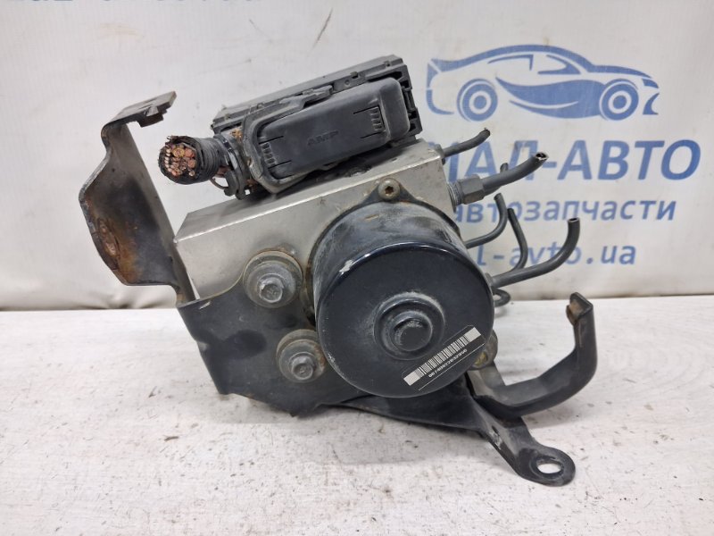 Блок abs Nissan Pathfinder R51 2.5 Diesel YD25DDTI Блок abs Nissan Pathfinder R51 2.5 Diesel YD25DDTI