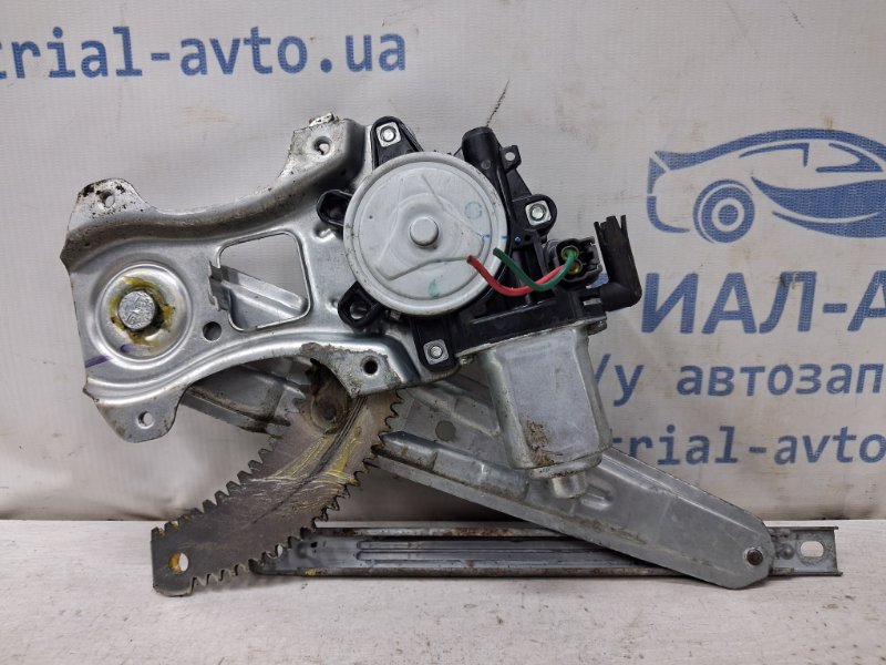 Запчасть стеклоподъемник задний левый Nissan Tiida 2004-2014 C11 1.6 Бензин HR16 82721EE00B Б/У Стеклоподъемник задний левый Nissan Tiida 2004-2014 C11 1.6 Бензин HR16 82721EE00B Б/У