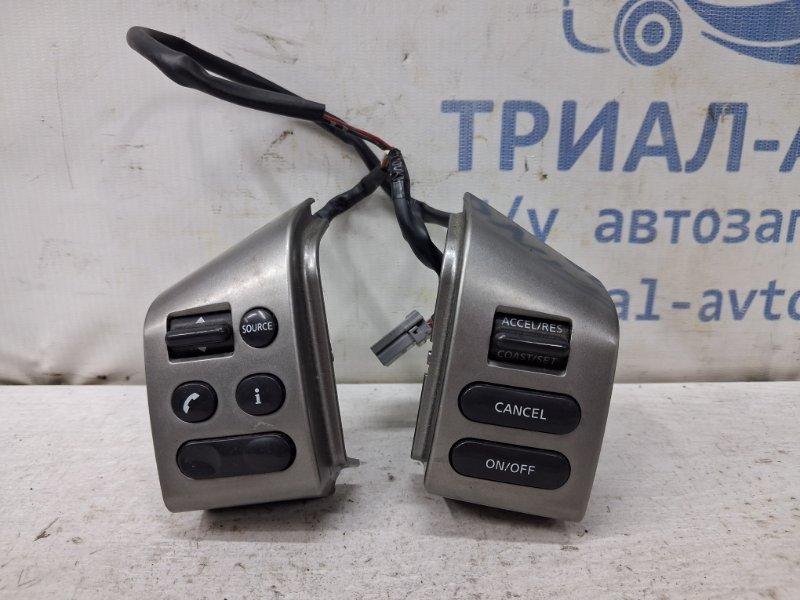 Запчасть кнопки руля Nissan Tiida 2004-2014 C11 1.6 Бензин HR16 25550EM01A Б/У Кнопки руля Nissan Tiida 2004-2014 C11 1.6 Бензин HR16 25550EM01A Б/У