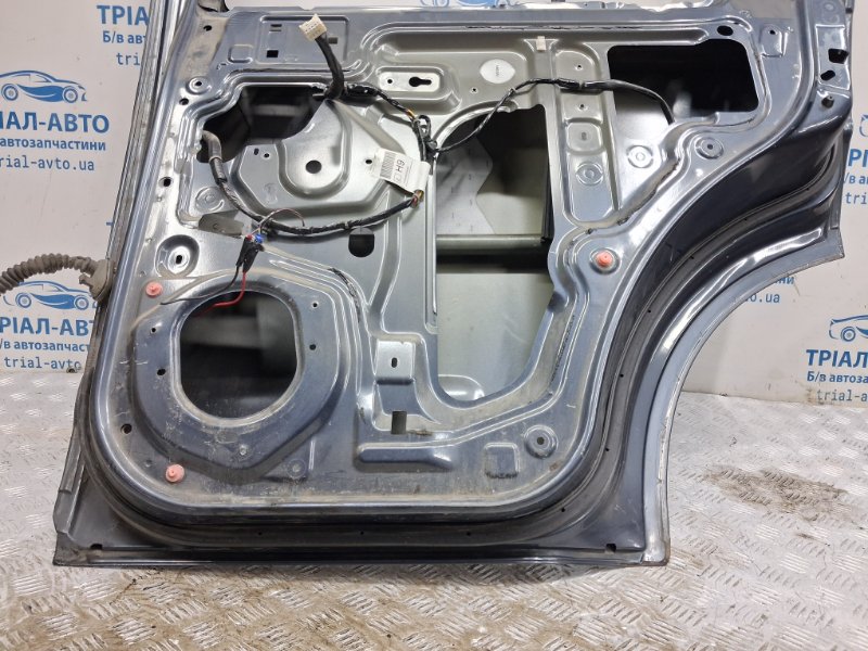 Дверь задняя правая Pathfinder 2004-2014 R51 2.5 Diesel YD25DDTI Дверь задняя правая Pathfinder 2004-2014 R51 2.5 Diesel YD25DDTI