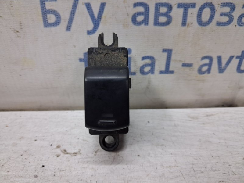 Запчасть кнопка стеклоподъемника Nissan Pathfinder 2004-2014 R51 2.5 Diesel YD25DDTI 25411EA003 Б/У Кнопка стеклоподъемника Nissan Pathfinder 2004-2014 R51 2.5 Diesel YD25DDTI 25411EA003 Б/У