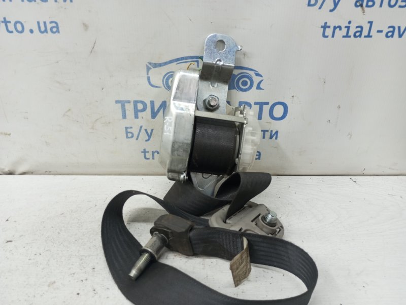 Ремень безопасности передний правый Nissan Pathfinder 2004-2014 R51 2.5 Diesel YD25DDTI H6884EB31B Б/У