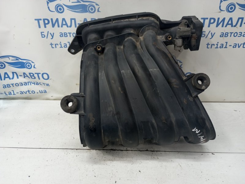 Коллектор впускной пластик Nissan Tiida C11 1.6 Бензин HR16