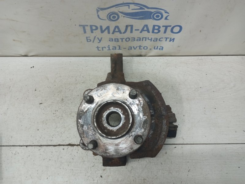 Запчасть кулак поворотный левый со ступицей Nissan Tiida 2004-2014 C11 1.6 Бензин HR16 40015ED000 Б/У Кулак поворотный левый со ступицей Nissan Tiida 2004-2014 C11 1.6 Бензин HR16 40015ED000 Б/У