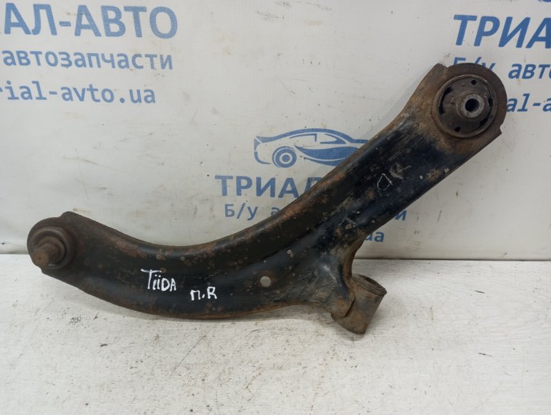 Рычаг передний нижний правый Nissan Tiida 2004-2014 C11 1.6 Бензин HR16 54500EL000 Б/У