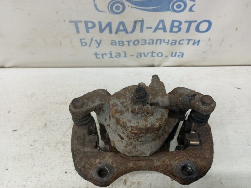 Суппорт передний правый Tiida 2004-2014 C11 1.6 Бензин HR16 Суппорт передний правый Tiida 2004-2014 C11 1.6 Бензин HR16