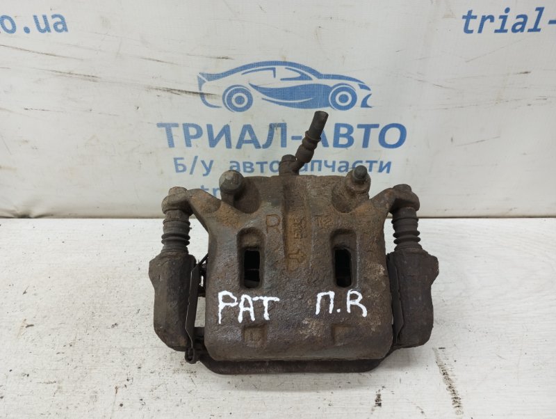 Запчасть суппорт передний правый Nissan Pathfinder 2004-2014 R51 2.5 Diesel YD25DDTI 41001EB32A Б/У Суппорт передний правый Nissan Pathfinder 2004-2014 R51 2.5 Diesel YD25DDTI 41001EB32A Б/У