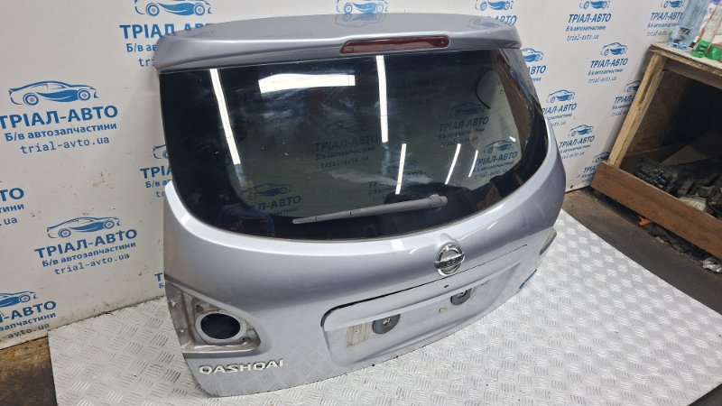 Крышка багажника Рестайлинг Nissan Qashqai J10 1.6 diesel R9M Крышка багажника Рестайлинг Nissan Qashqai J10 1.6 diesel R9M