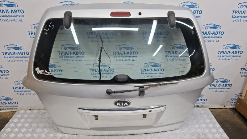 Запчасть крышка багажника рестайлинг Kia Sorento 2002-2011 BL 2.5 diesel D4CB 737003E102 Б/У Крышка багажника Рестайлинг Kia Sorento 2002-2011 BL 2.5 diesel D4CB 737003E102 Б/У