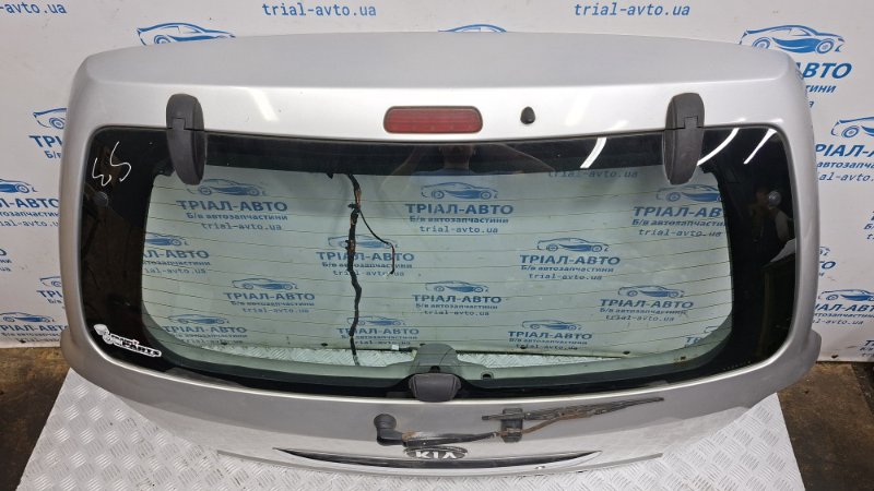 Крышка багажника Рестайлинг Sorento 2002-2011 BL 2.5 diesel D4CB Крышка багажника Рестайлинг Sorento 2002-2011 BL 2.5 diesel D4CB