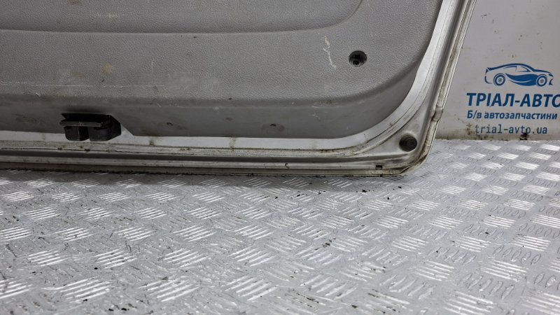 Крышка багажника Рестайлинг Sorento 2002-2011 BL 2.5 diesel D4CB Крышка багажника Рестайлинг Sorento 2002-2011 BL 2.5 diesel D4CB