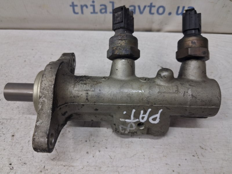 Запчасть тормозной цилиндр главный Nissan Pathfinder 2004-2014 R51 2.5 Diesel YD25DDTI 46010EB325 Б/У Тормозной цилиндр главный Nissan Pathfinder 2004-2014 R51 2.5 Diesel YD25DDTI 46010EB325 Б/У