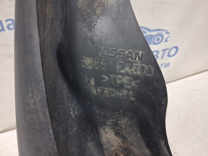 Брызговик передний левый Pathfinder 2004-2014 R51 2.5 Diesel YD25DDTI