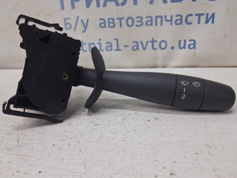 Запчасть переключатель подрулевой правый(дворники) Renault Trafic 2001-2014 FL M9R 7701050685 Б/У Переключатель подрулевой правый(дворники) Renault Trafic 2001-2014 FL M9R 7701050685 Б/У