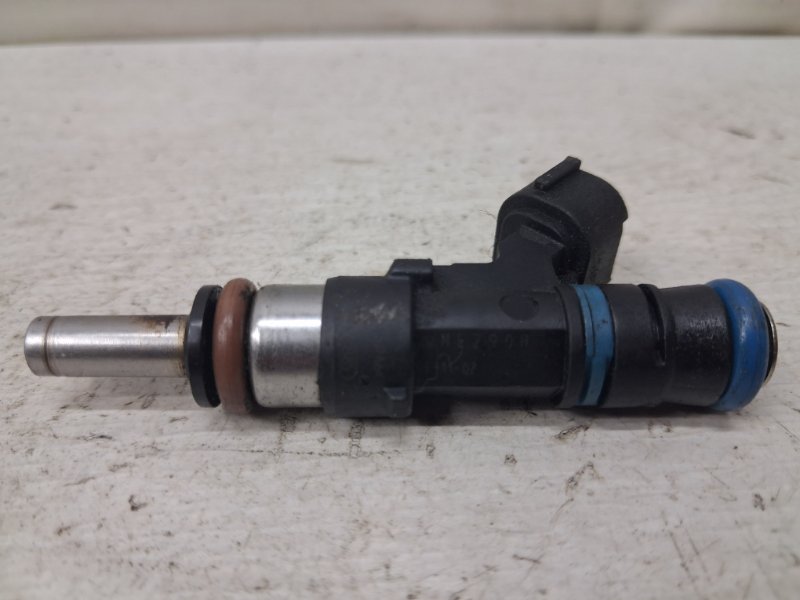 Запчасть форсунка топливная Mitsubishi Outlander 2007-2012 XL 2.4 бензин 4b12 1465A205 Б/У Форсунка топливная Mitsubishi Outlander 2007-2012 XL 2.4 бензин 4b12 1465A205 Б/У