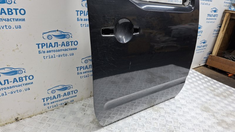 Дверь задняя правая Nissan Navara D40 2.5 Diesel YD25DDTI Дверь задняя правая Nissan Navara D40 2.5 Diesel YD25DDTI