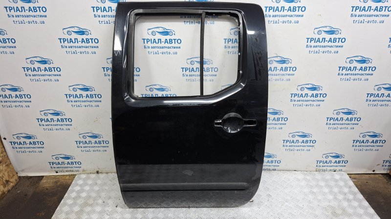 Запчасть дверь задняя левая Nissan Navara 2004-2015 D40 2.5 Diesel YD25DDTI 82101EB332 Б/У Дверь задняя левая Nissan Navara 2004-2015 D40 2.5 Diesel YD25DDTI 82101EB332 Б/У