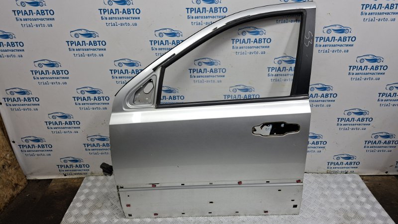 Запчасть дверь передняя левая Kia Sorento 2002-2011 BL 2.5 diesel D4CB 760033E111 Б/У Дверь передняя левая Kia Sorento 2002-2011 BL 2.5 diesel D4CB 760033E111 Б/У