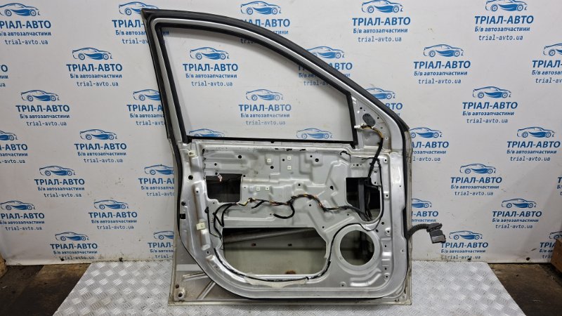 Дверь передняя левая Sorento 2002-2011 BL 2.5 diesel D4CB Дверь передняя левая Sorento 2002-2011 BL 2.5 diesel D4CB
