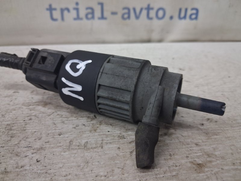 Запчасть насос омывателя фар Nissan Qashqai 2006-2013 J10 1.6 diesel R9M 28920JD00A Б/У Насос омывателя фар Nissan Qashqai 2006-2013 J10 1.6 diesel R9M 28920JD00A Б/У