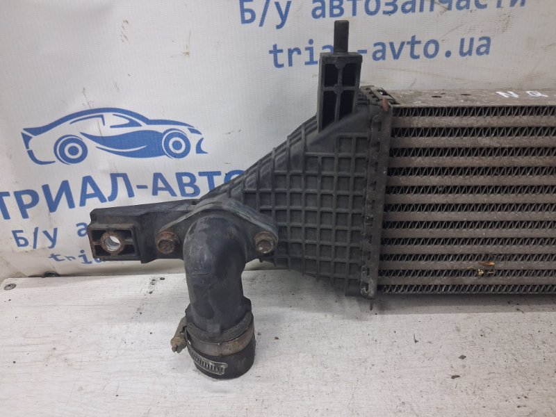 Радиатор интеркуллера Nissan Qashqai J10 1.6 diesel R9M Радиатор интеркуллера Nissan Qashqai J10 1.6 diesel R9M