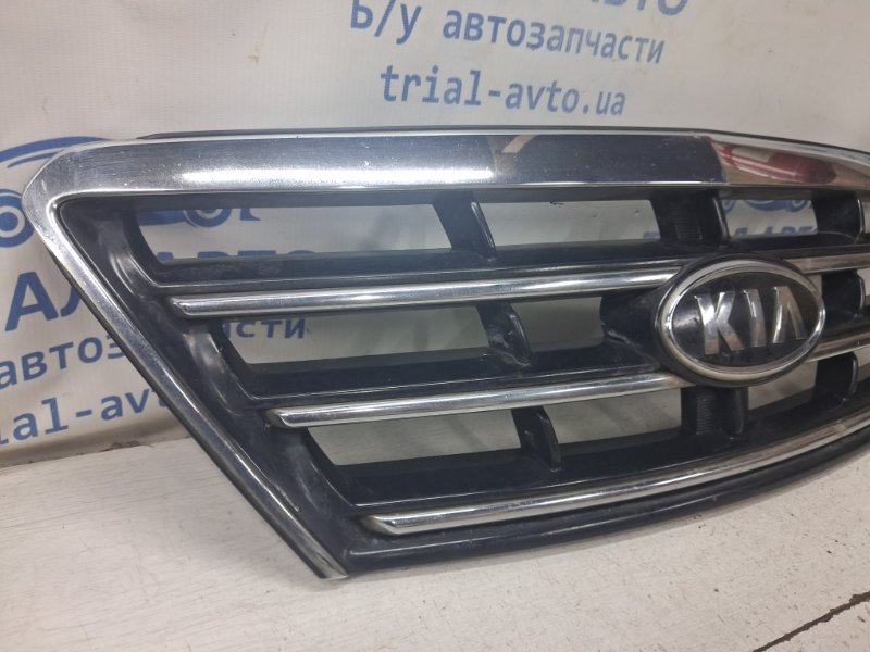 Решетка радиатора Kia Sorento BL 2.5 diesel D4CB Решетка радиатора Kia Sorento BL 2.5 diesel D4CB