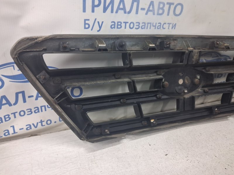 Решетка радиатора Sorento 2002-2011 BL 2.5 diesel D4CB Решетка радиатора Sorento 2002-2011 BL 2.5 diesel D4CB