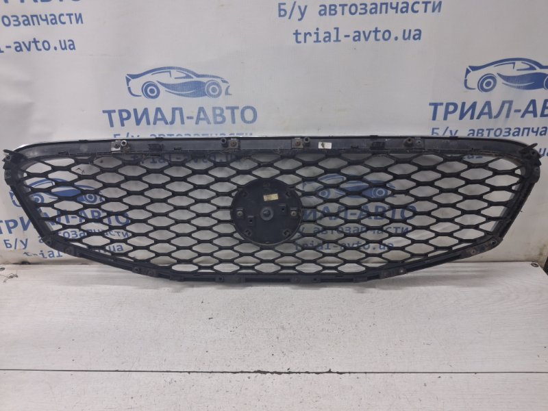 Решетка радиатора Korando 2010-2019 C200 2.0 diesel D20DTF Решетка радиатора Korando 2010-2019 C200 2.0 diesel D20DTF
