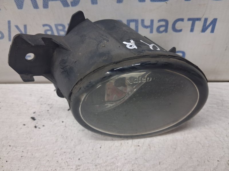 Фара противотуманная правая Nissan Qashqai 2006-2013 J10 1.6 diesel R9M 261508992A Б/У