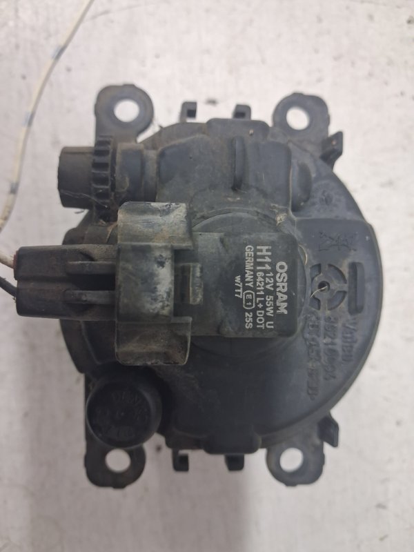 Фара противотуманная левая левая Nissan Navara D40 2.5 Diesel YD25DDTI Фара противотуманная левая левая Nissan Navara D40 2.5 Diesel YD25DDTI
