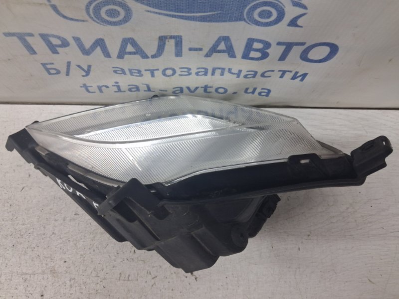 Фара противотуманная правая Korando 2010-2019 C200 2.0 diesel D20DTF Фара противотуманная правая Korando 2010-2019 C200 2.0 diesel D20DTF