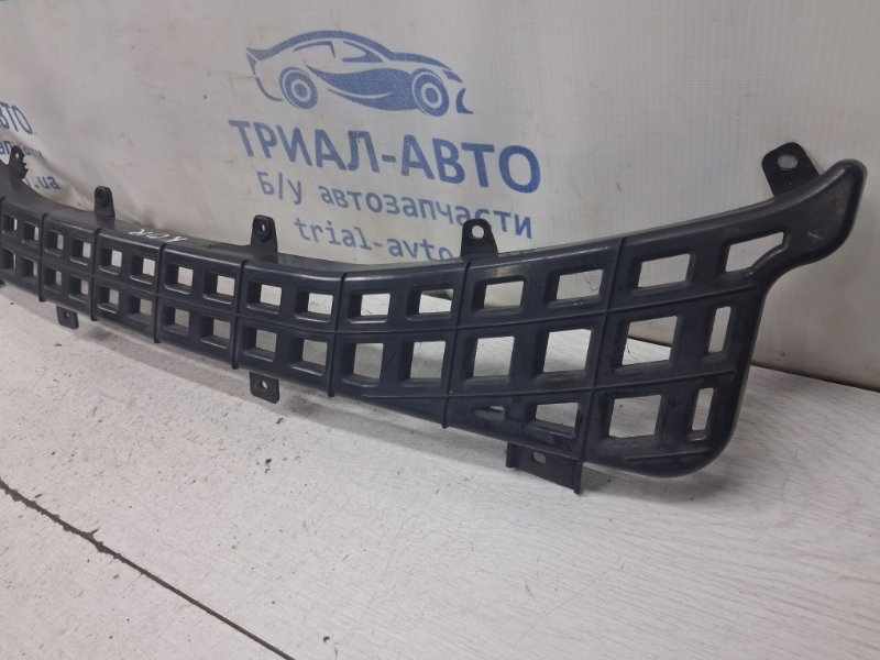 Решетка бампера центральная Korando 2010-2019 C200 2.0 diesel D20DTF Решетка бампера центральная Korando 2010-2019 C200 2.0 diesel D20DTF
