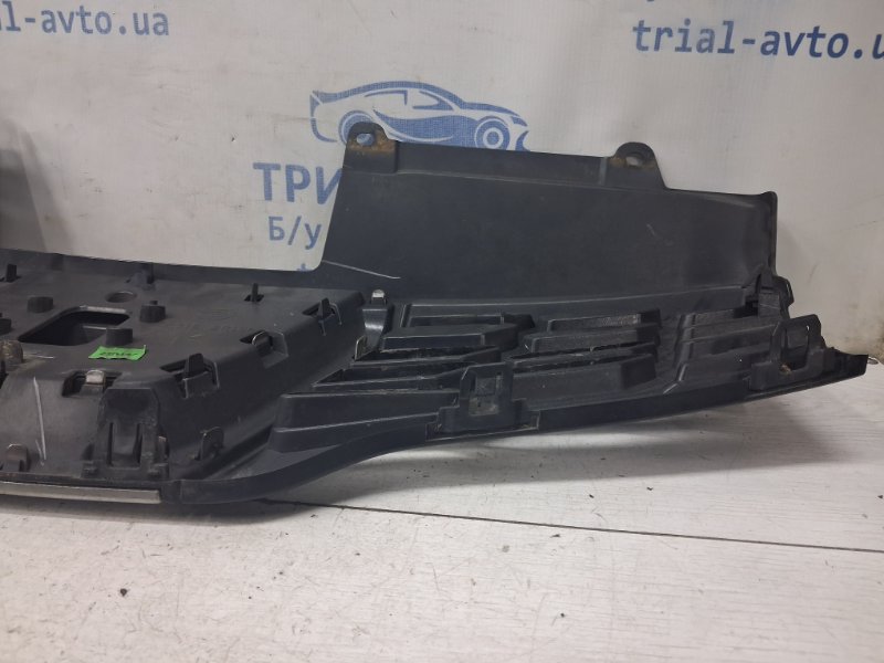 Решетка радиатора Qashqai 2006-2013 J10 1.6 diesel R9M