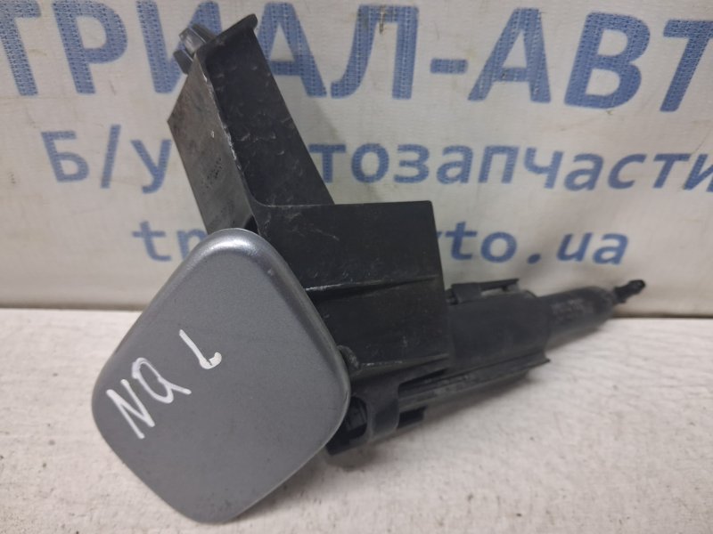 Запчасть омыватель фары левый Nissan Qashqai 2006-2013 J10 1.6 diesel R9M 28612BR00A Б/У Омыватель фары левый Nissan Qashqai 2006-2013 J10 1.6 diesel R9M 28612BR00A Б/У