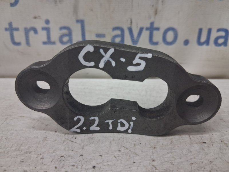 Запчасть кронштейн форсунки Mazda CX 5 2011-2017 KE 2.2 diesel SH0113H75A Б/У Кронштейн форсунки Mazda CX 5 2011-2017 KE 2.2 diesel SH0113H75A Б/У