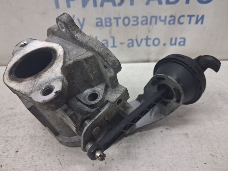 Запчасть клапан egr SsangYong Korando 2010-2019 C200 2.0 diesel D20DTF 6711400570 Б/У Клапан EGR SsangYong Korando 2010-2019 C200 2.0 diesel D20DTF 6711400570 Б/У