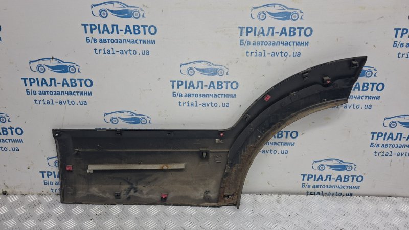Накладка двери задняя правая Sorento 2002-2011 BL 2.5 diesel D4CB Накладка двери задняя правая Sorento 2002-2011 BL 2.5 diesel D4CB
