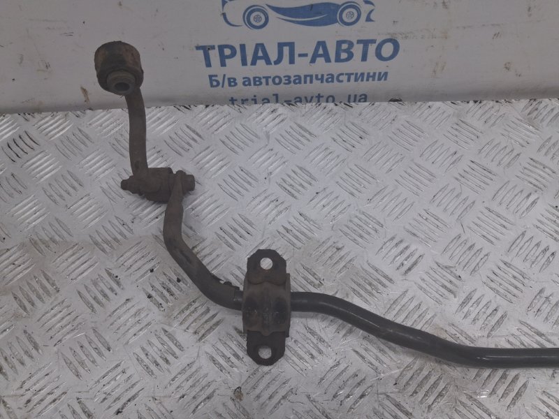Стабилизатор задний Nissan Qashqai J10 1.6 diesel R9M Стабилизатор задний Nissan Qashqai J10 1.6 diesel R9M