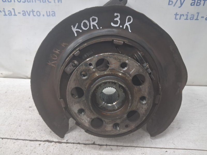 Цапфа задняя правая со ступицей Korando 2010-2019 C200 2.0 diesel D20DTF