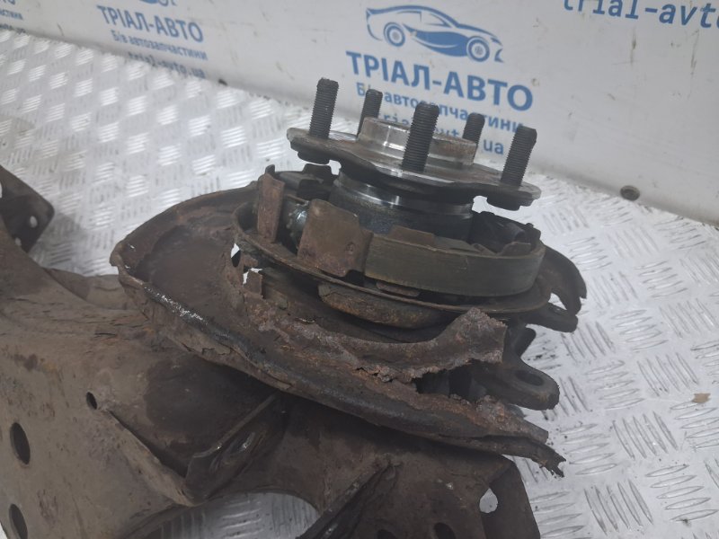 Рычаг задней подвески продольный левый Qashqai 2006-2013 J10 1.6 diesel R9M