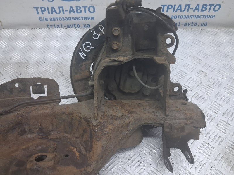 Рычаг задней подвески продольный правый Nissan Qashqai J10 1.6 diesel R9M Рычаг задней подвески продольный правый Nissan Qashqai J10 1.6 diesel R9M