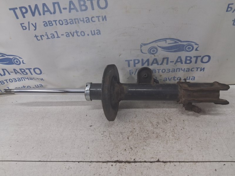 Запчасть амортизатор передний левый SsangYong Korando 2010-2019 C200 2.0 diesel D20DTF 4430134003 Б/У Амортизатор передний левый SsangYong Korando 2010-2019 C200 2.0 diesel D20DTF 4430134003 Б/У