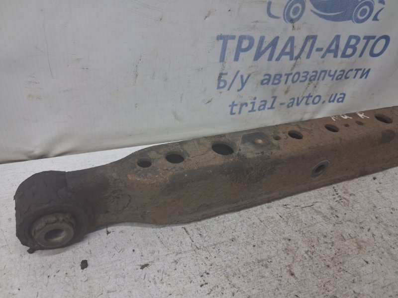 Рычаг задний поперечный нижний правый Qashqai 2006-2013 J10 1.6 diesel R9M Рычаг задний поперечный нижний правый Qashqai 2006-2013 J10 1.6 diesel R9M
